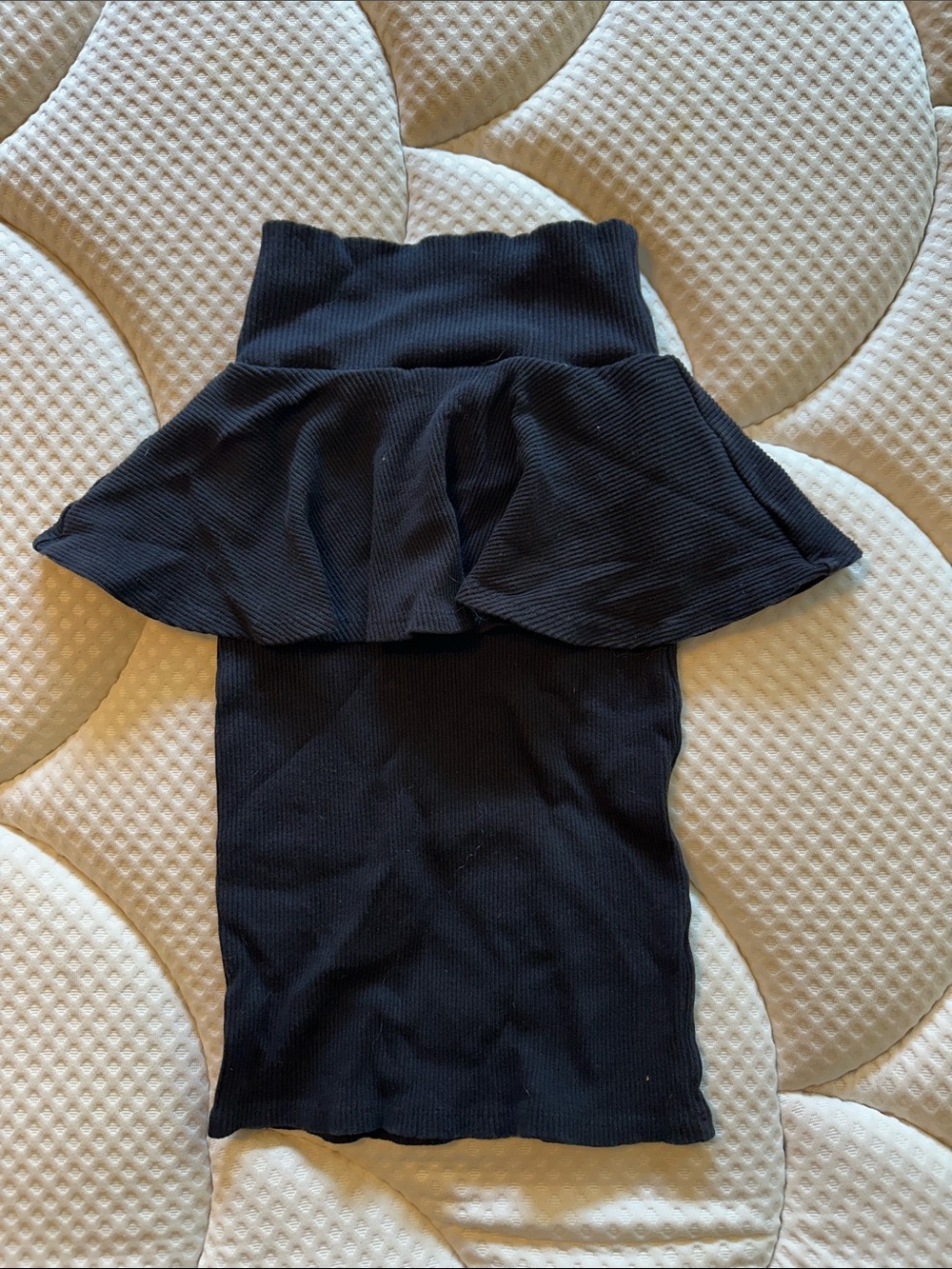 Betsey Johnson Black Ribbed Peplum Pencil Skirt
